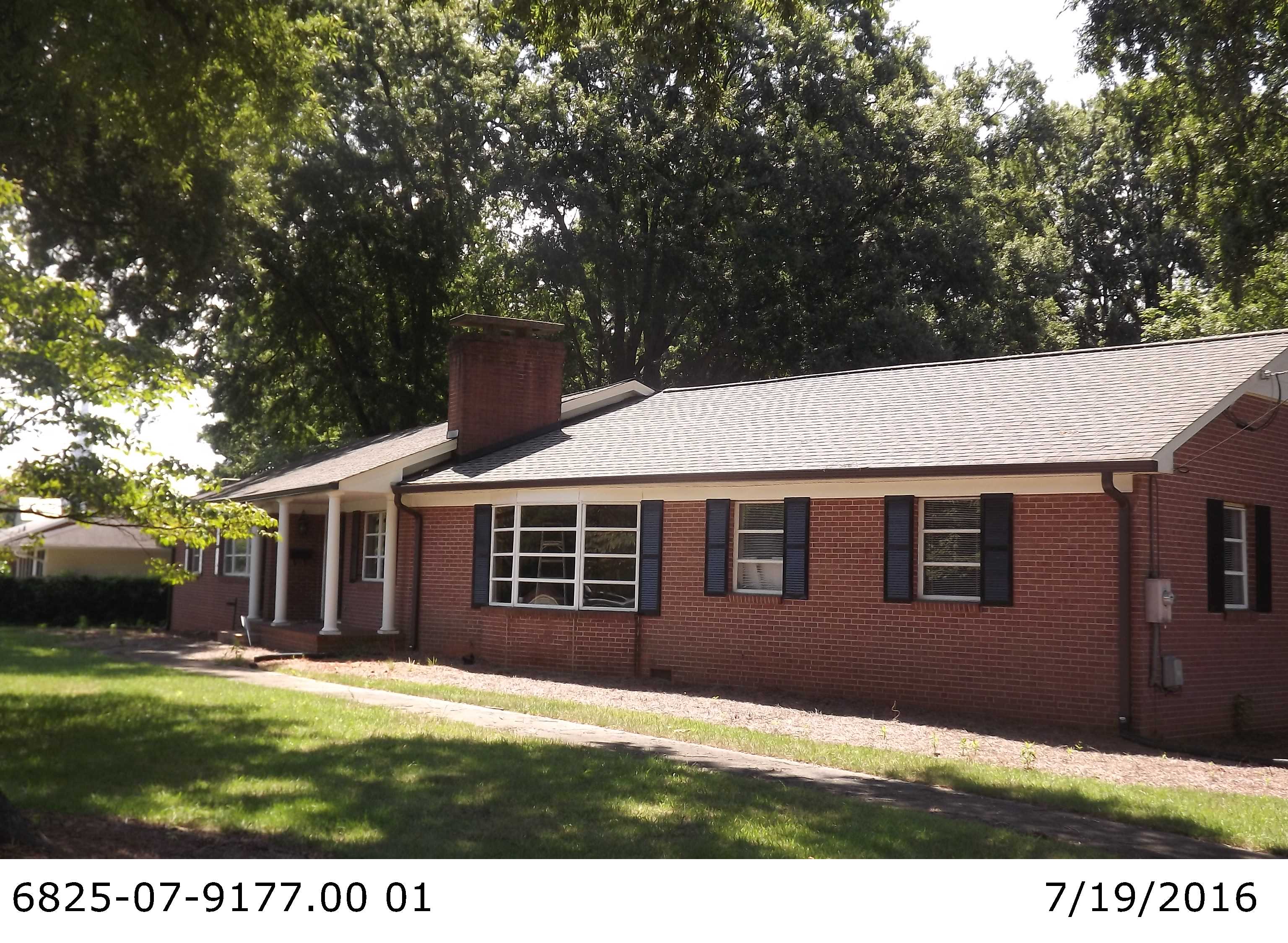 Forsyth tax assessor photo — 2428 Country Club RD