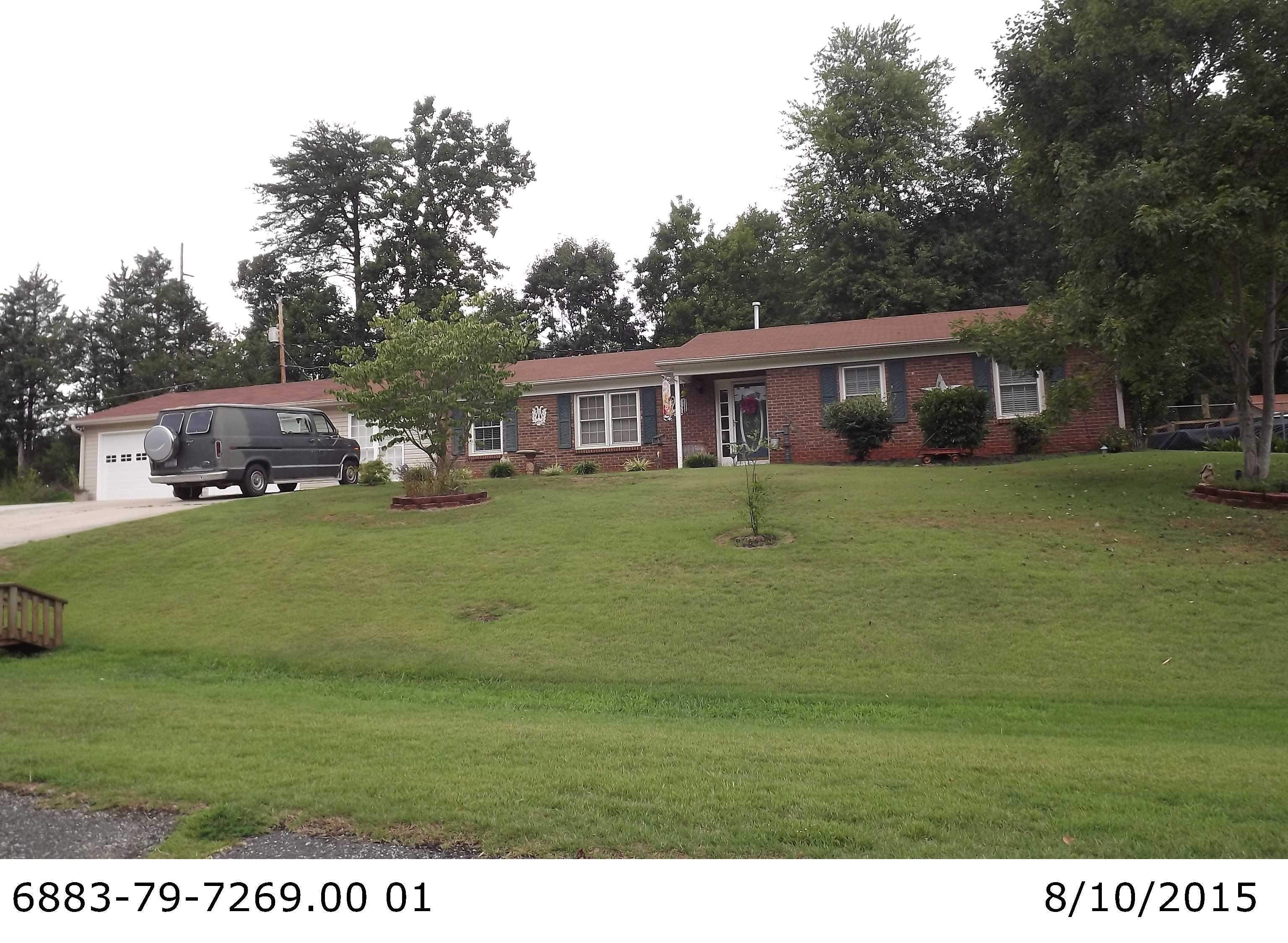 Forsyth tax assessor photo — 2413 Sandy CT